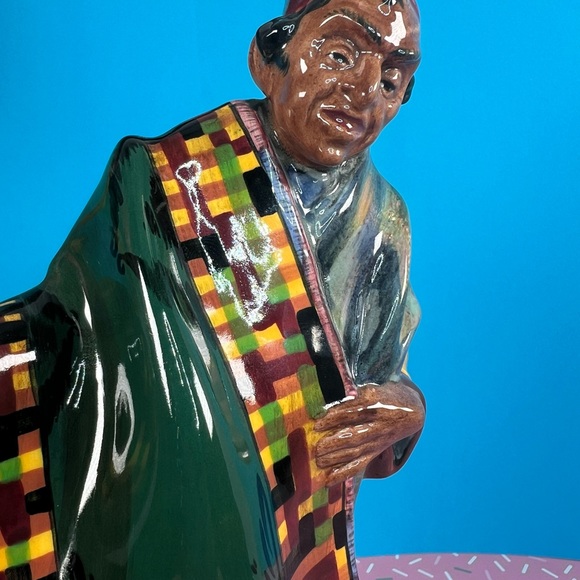 Royal Doulton Vintage Figurine “The Carpet Seller” HN 1464 Excellent Condition - Picture 16 of 16